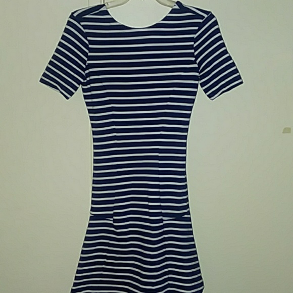 Three Dots Dresses & Skirts - Three Dots Navy & White Striped Short-Sleeve Mini Dress